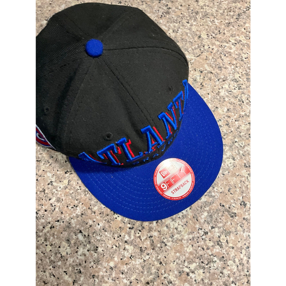 New Era Atlanta Braves Strapback Hat - Picture 12 of 12